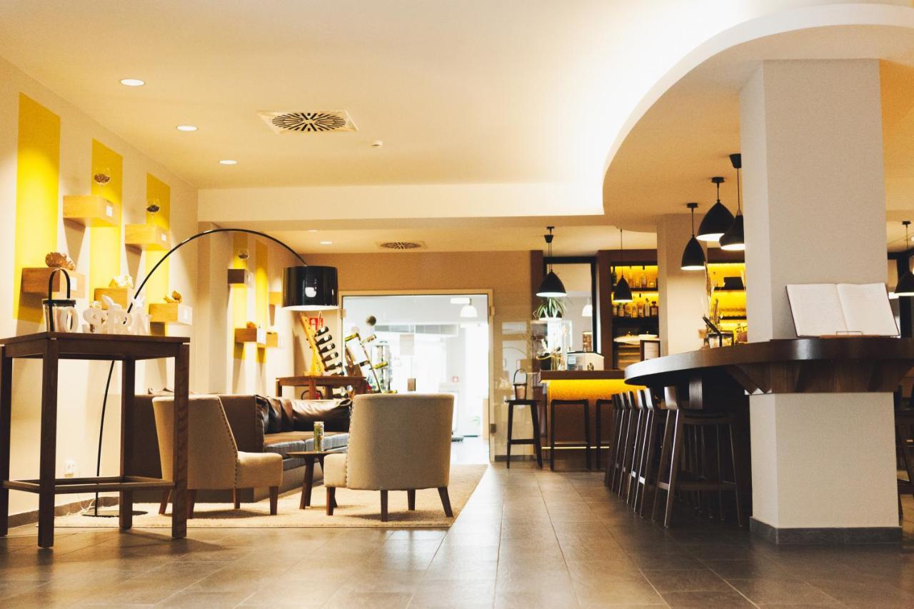 Weinhotel Kaisergarten Alzey Luaran gambar